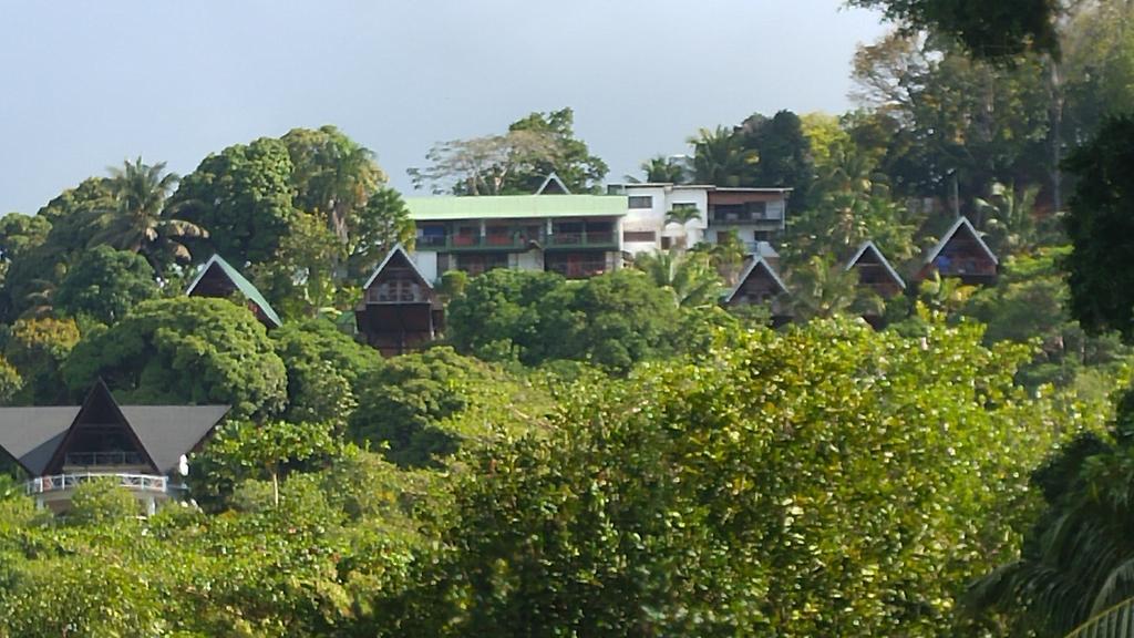 Mango Lodge селище Ансе-Волберт Екстер'єр фото